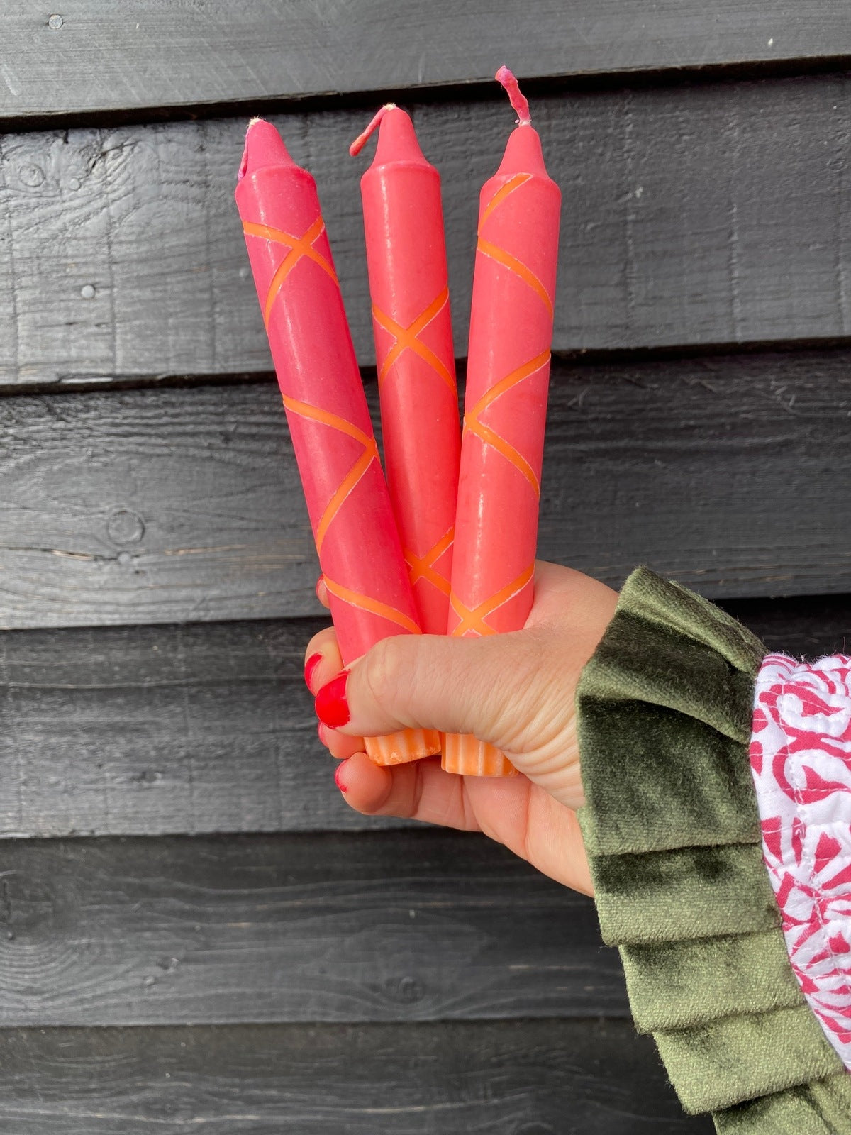 Red and Orange Criss Cross Candle