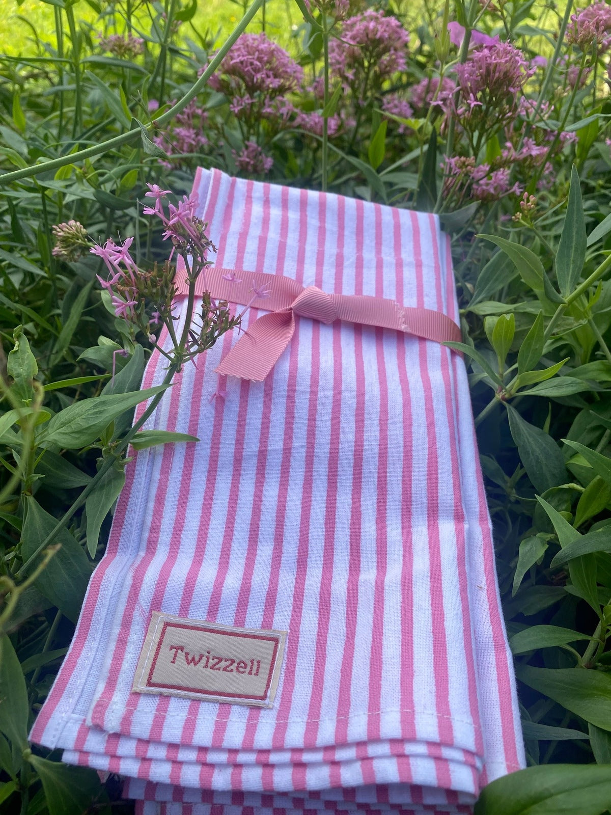SECONDS Thin Pink & White Stripe Napkin x 4