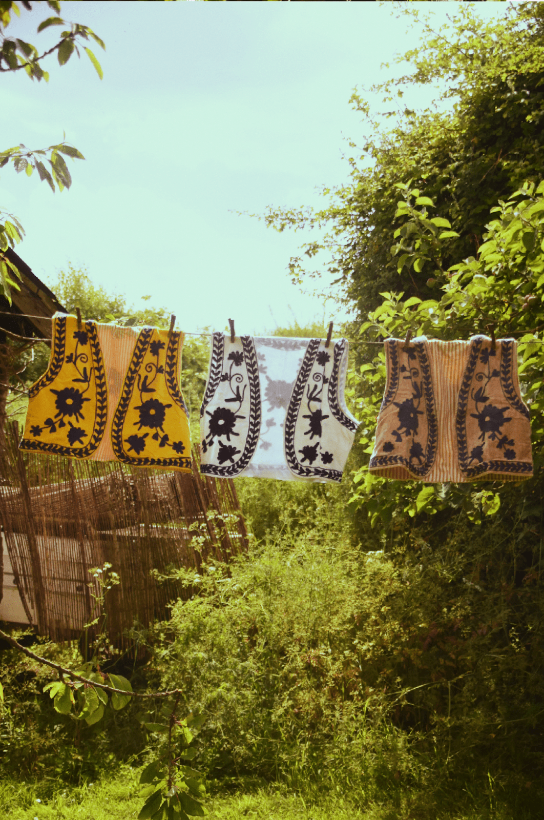 Reversible Cropped Waistcoat - Beige