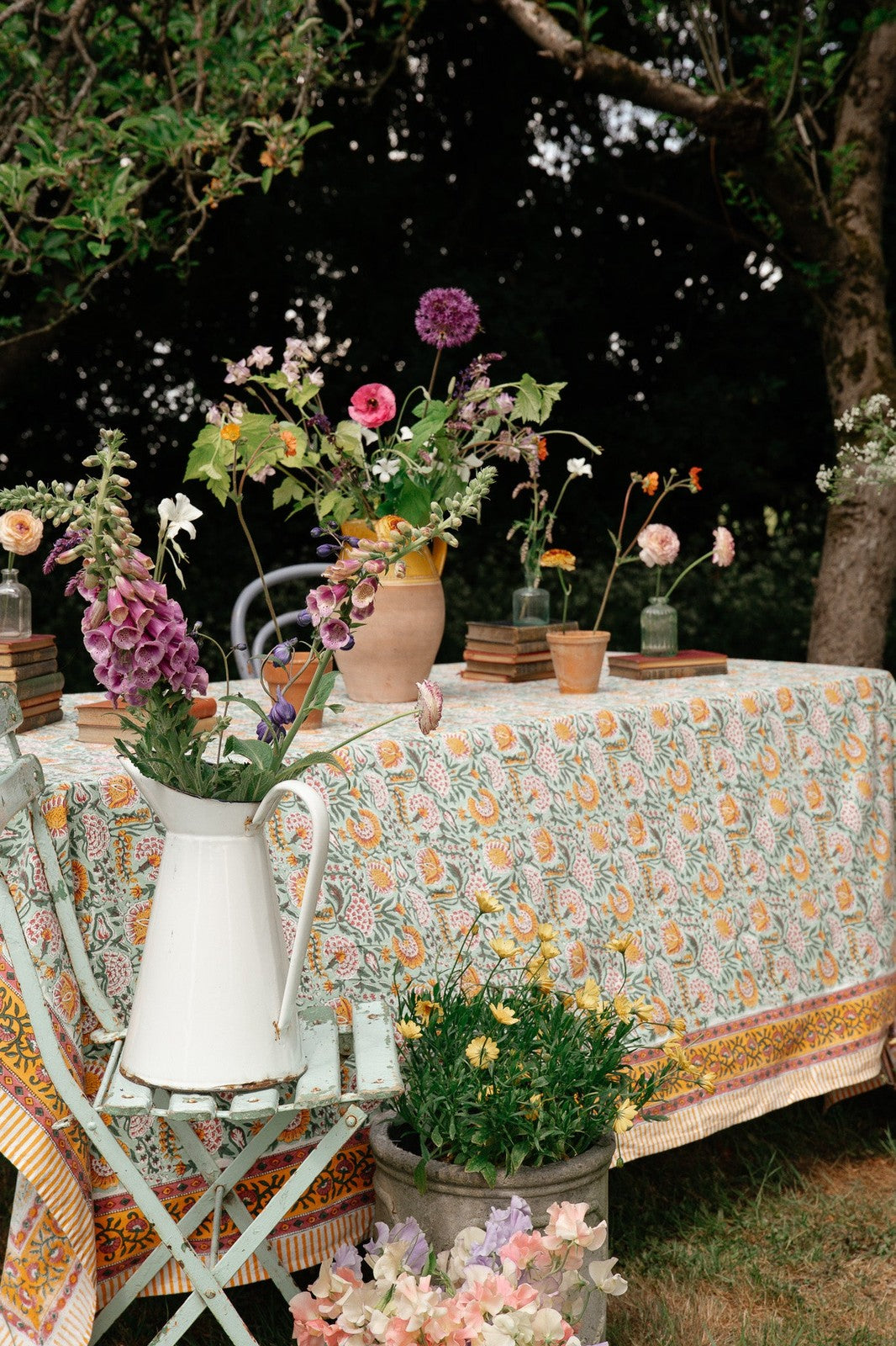 Garden Bloom Floral Tablecloth