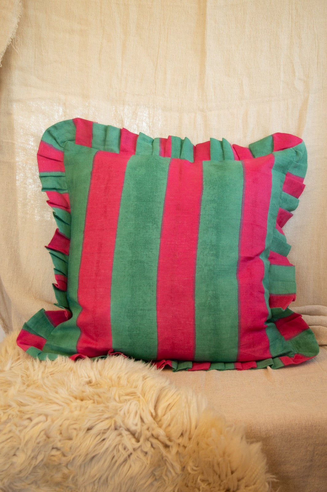 Ruffle Linen Cushion Cover - Green/Red