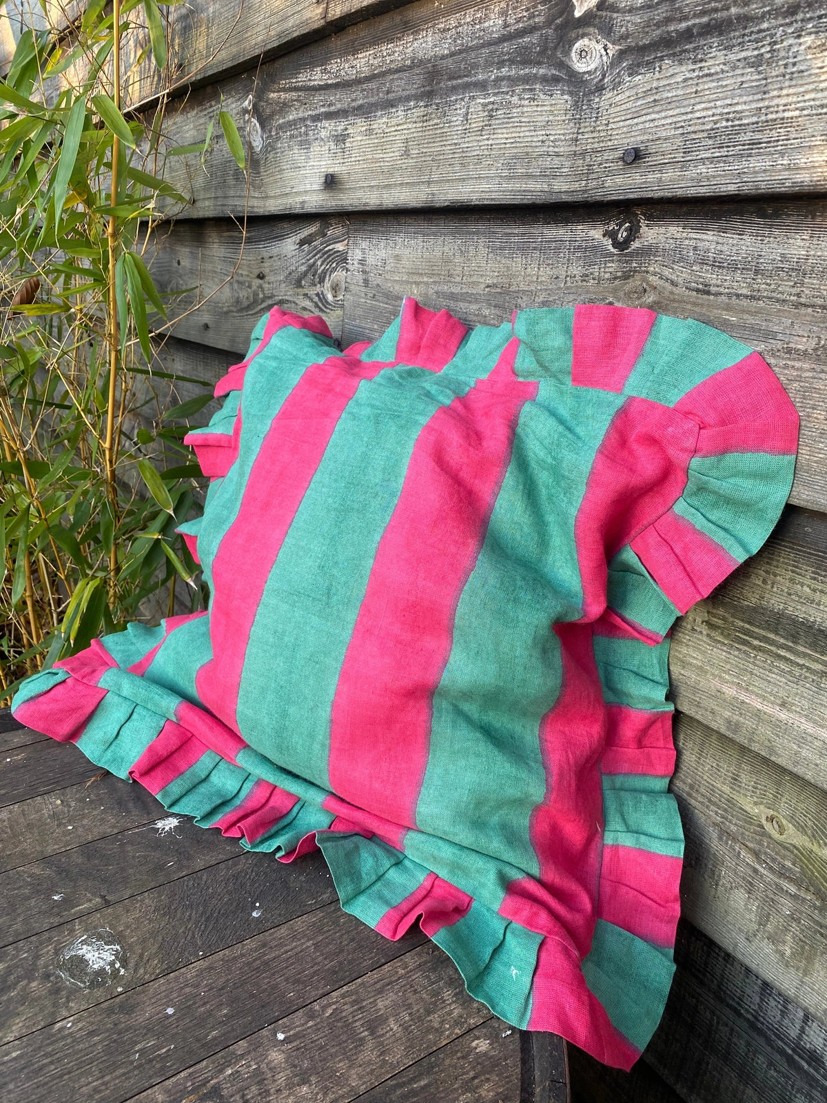 Ruffle Linen Cushion Cover - Green/Red