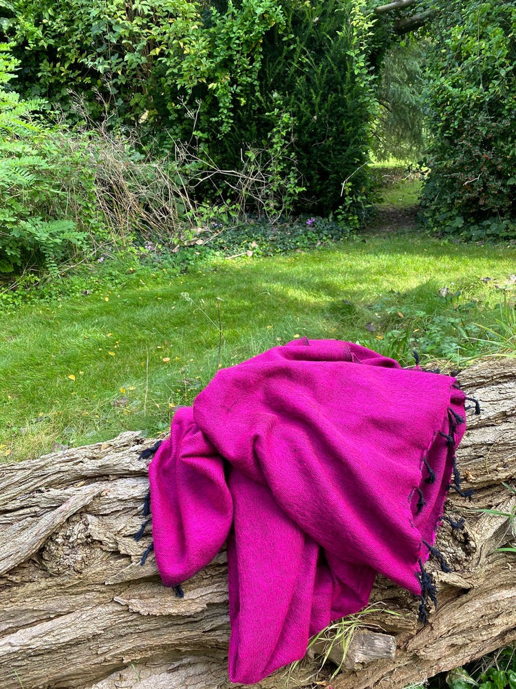 Himalayan Blanket - Magenta