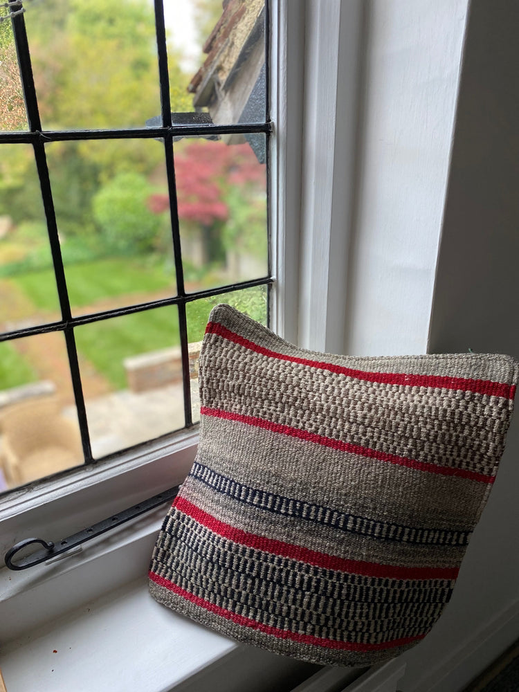 Peruvian Frazada Cushion Cover Grey, Red and Black 1