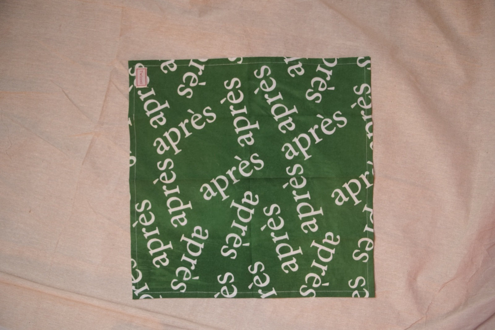 Green & White Après Napkin x 4