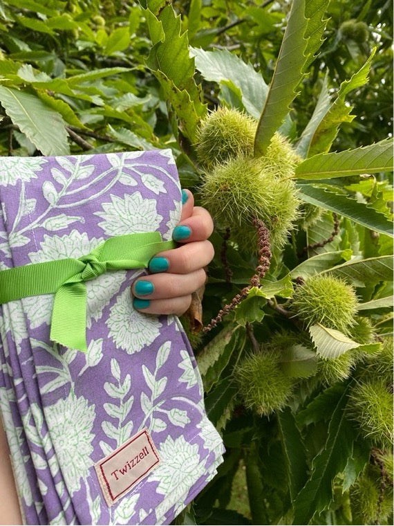 Lavender Dahlia Napkin x 4