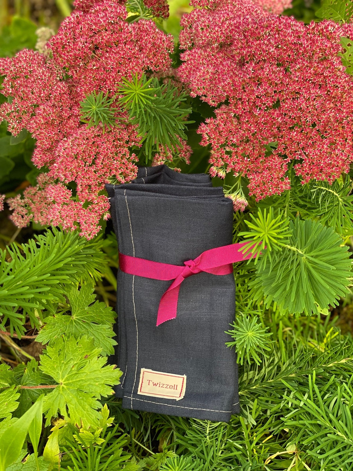 SECONDS Navy Linen Napkin x 4