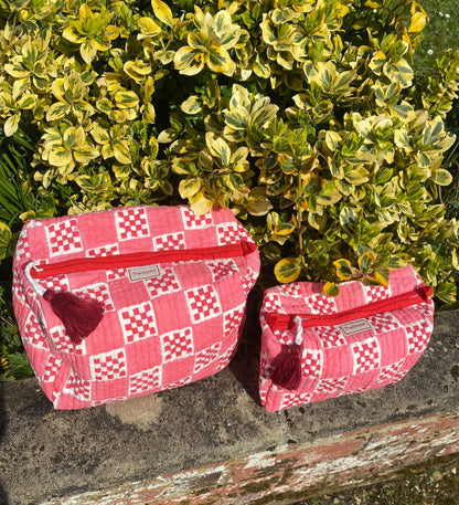 Quilted Wash Bag - Pink Red Checkerboard