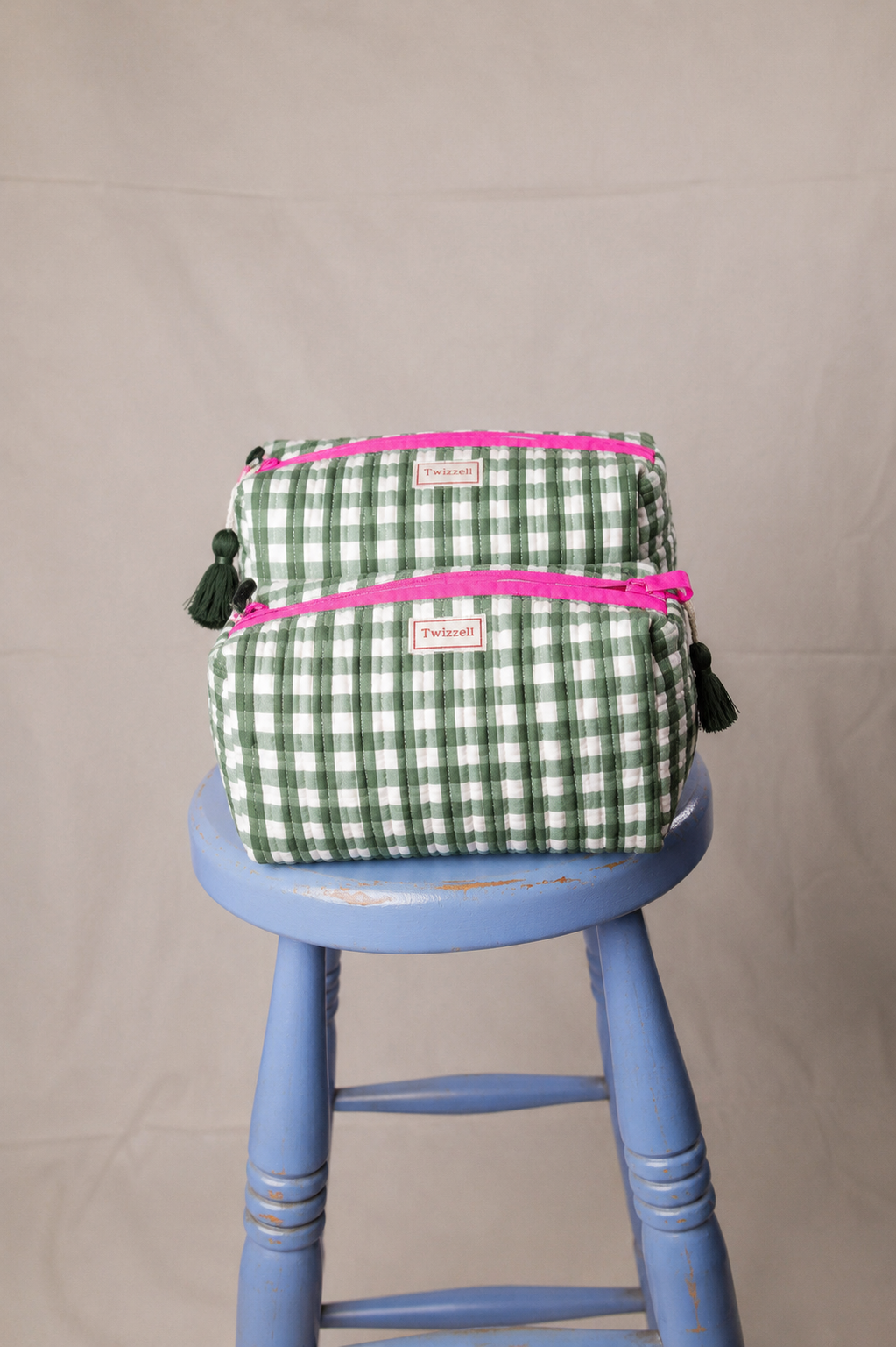 Quilted Wash Bag - Green Gingham