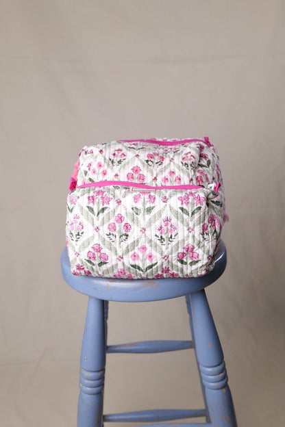 Quilted Wash Bag - Pink Diamond