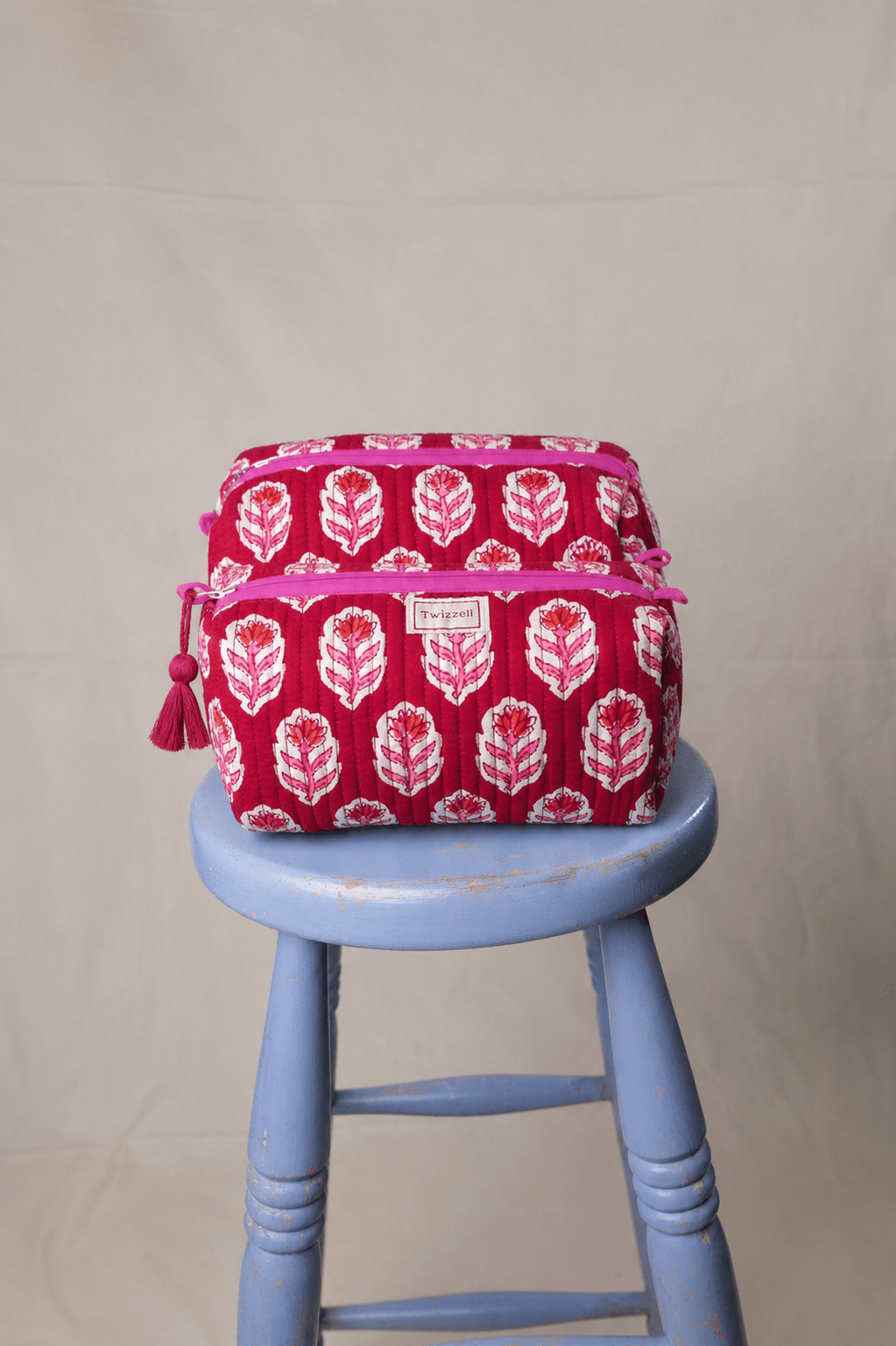 Quilted Wash Bag - Red with Pink Flower