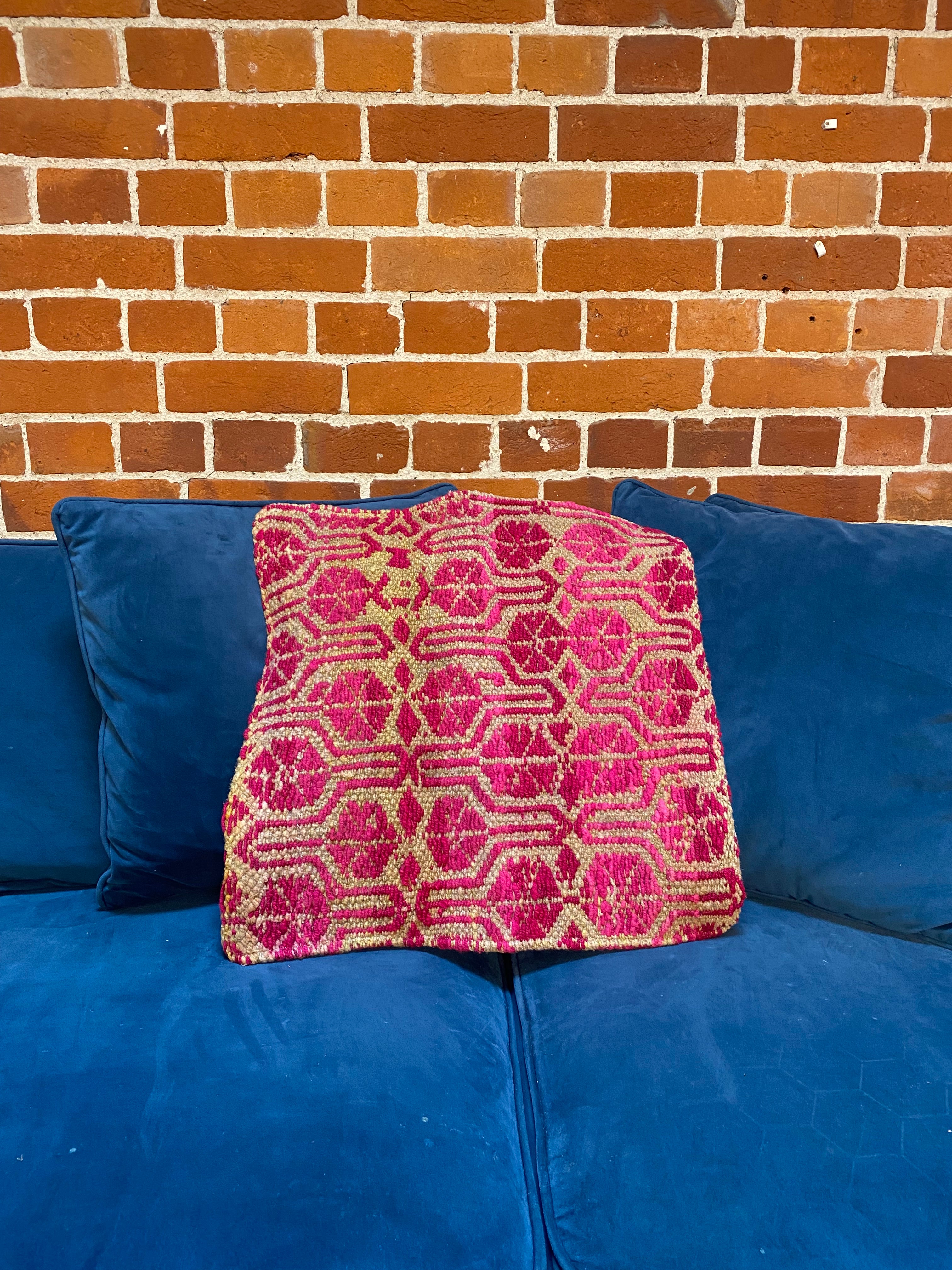 Peruvian Frazada Cushion Cover 1