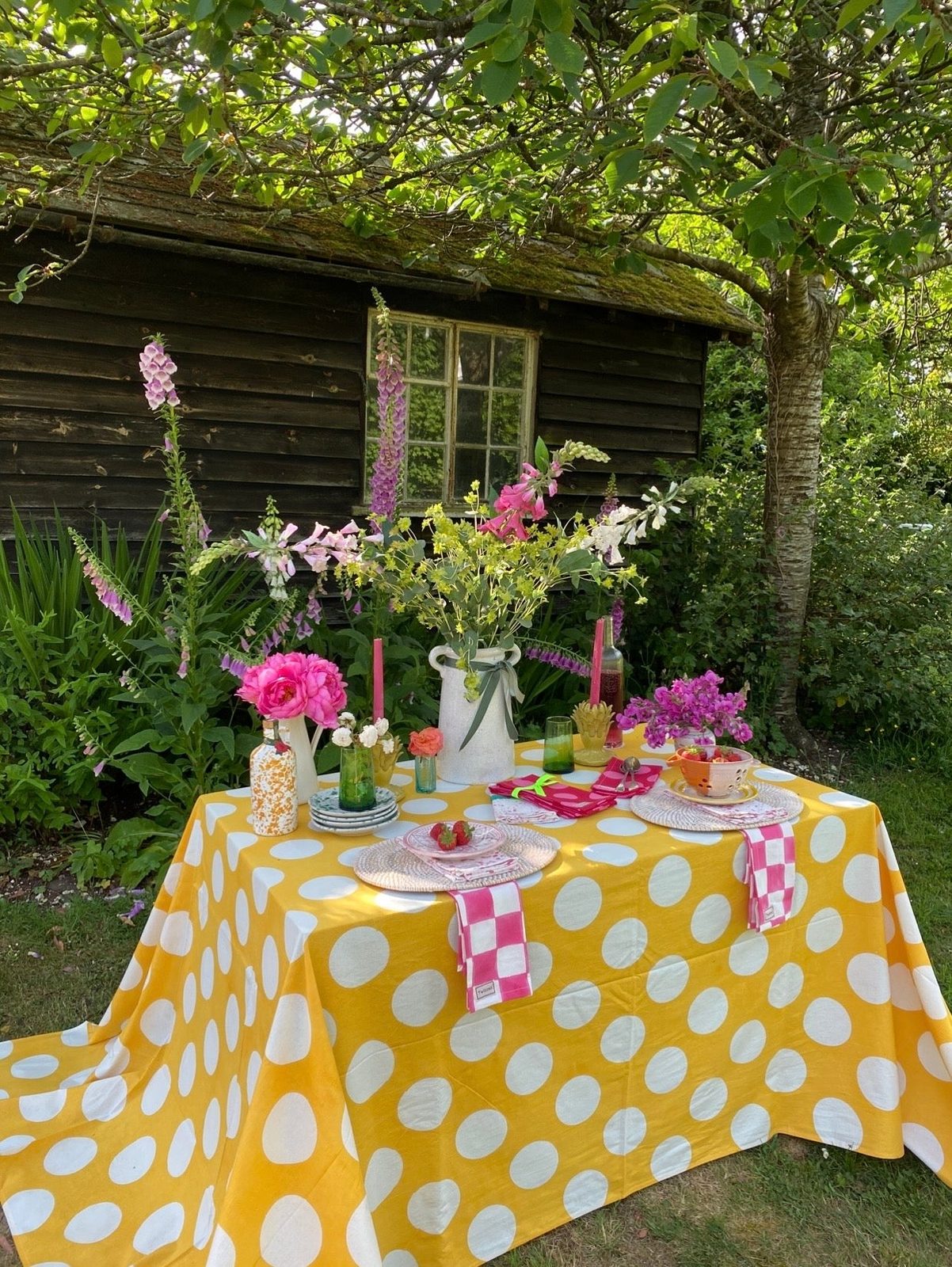 Yellow Spot Tablecloth