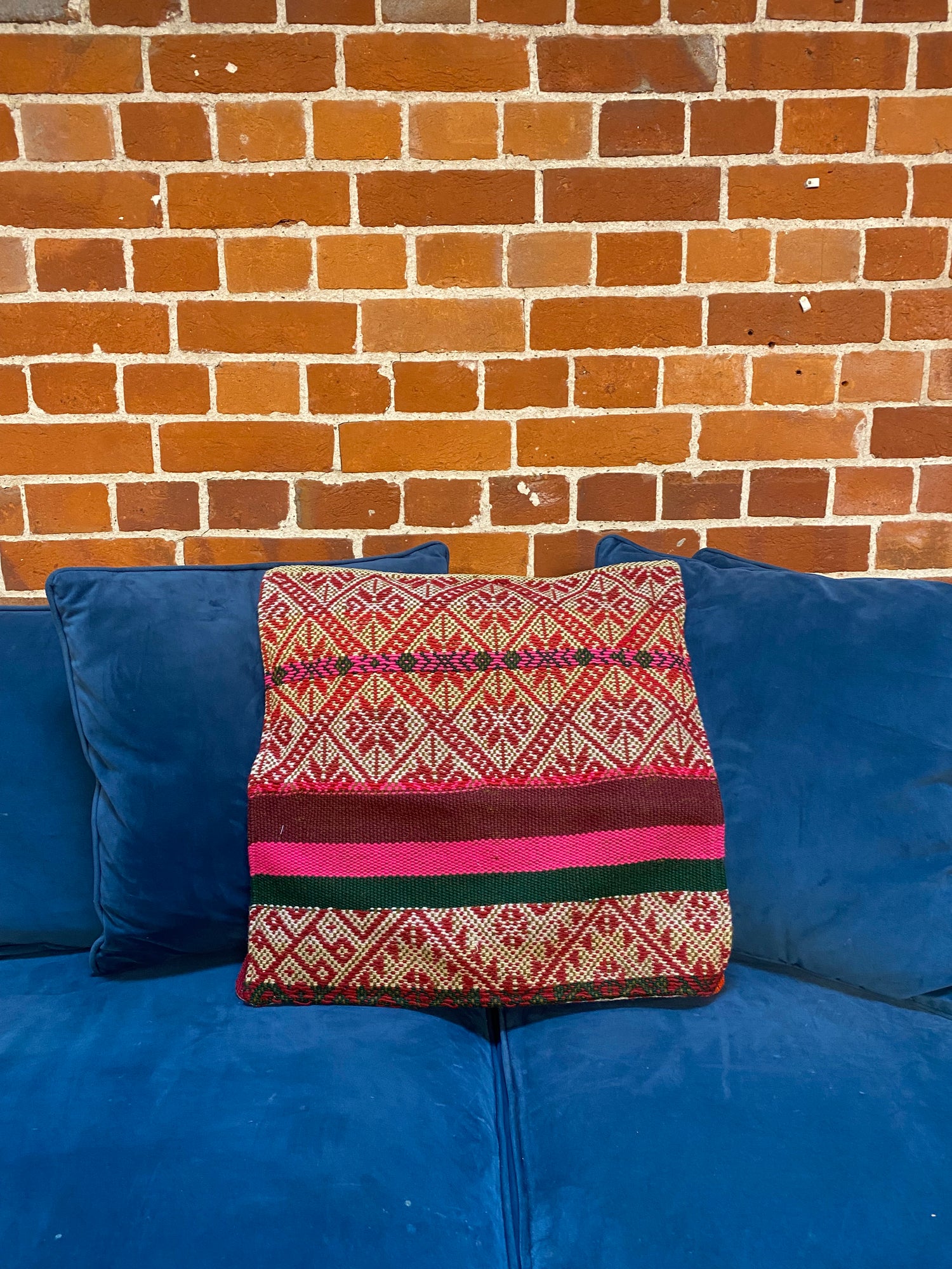 Peruvian Frazada Cushion Cover 11