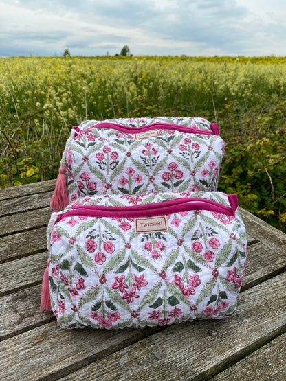 Quilted Wash Bag - Pink Diamond