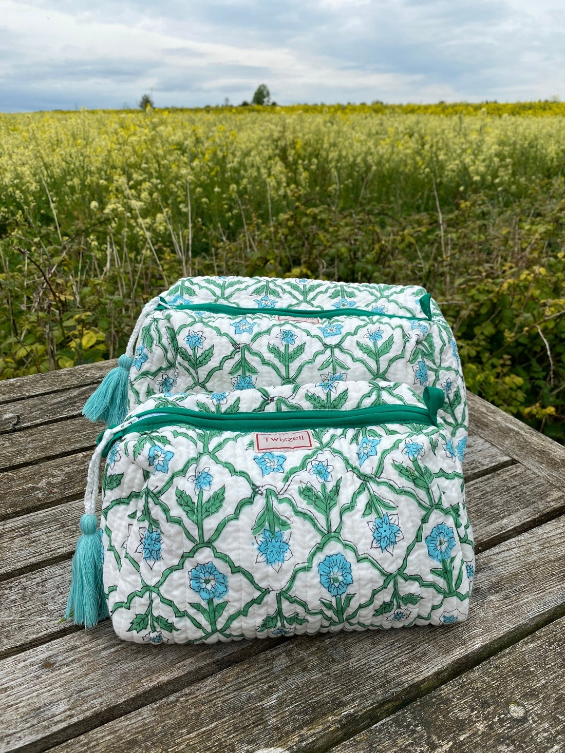 Quilted Wash Bag - Blue Diamond