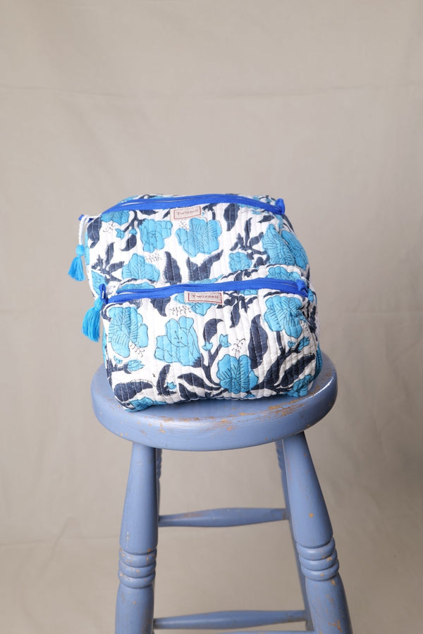 Quilted Wash Bag - Blue Flower