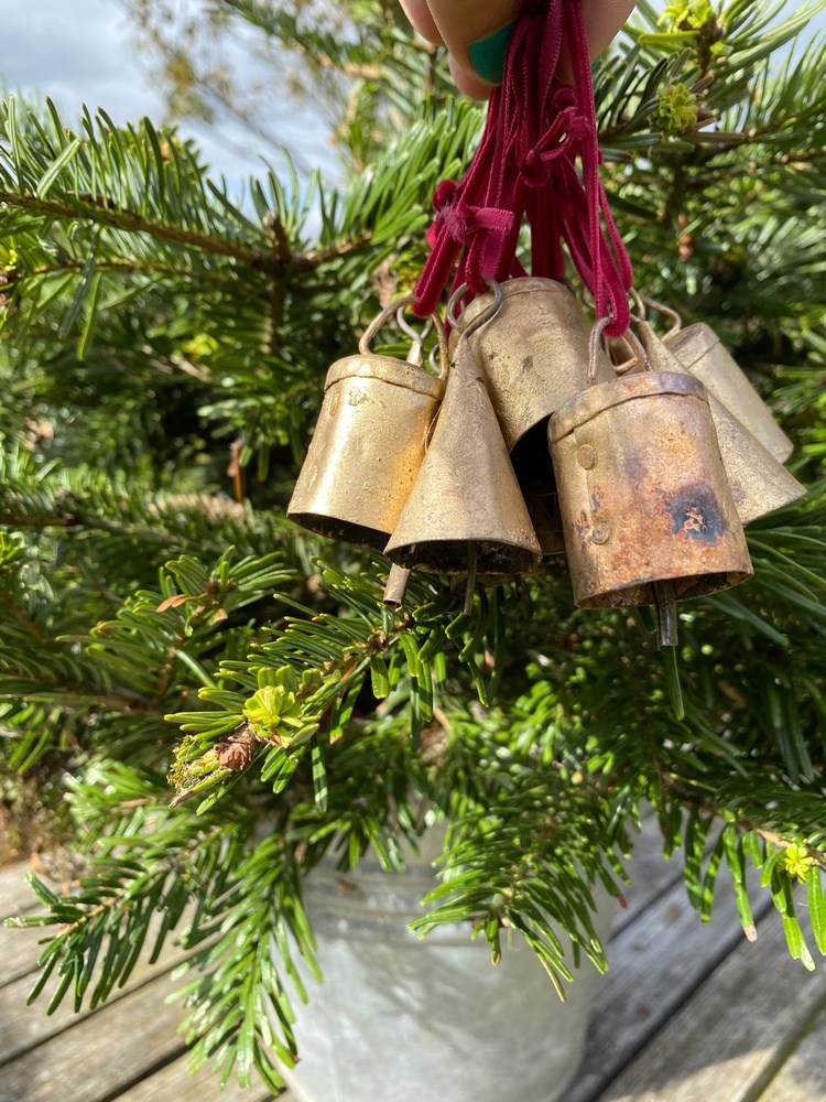 6 x Recycled Iron Mini Cow Bell Decorations
