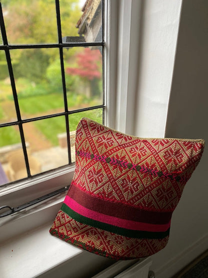 Peruvian Frazada Cushion Cover Geometric Print 1
