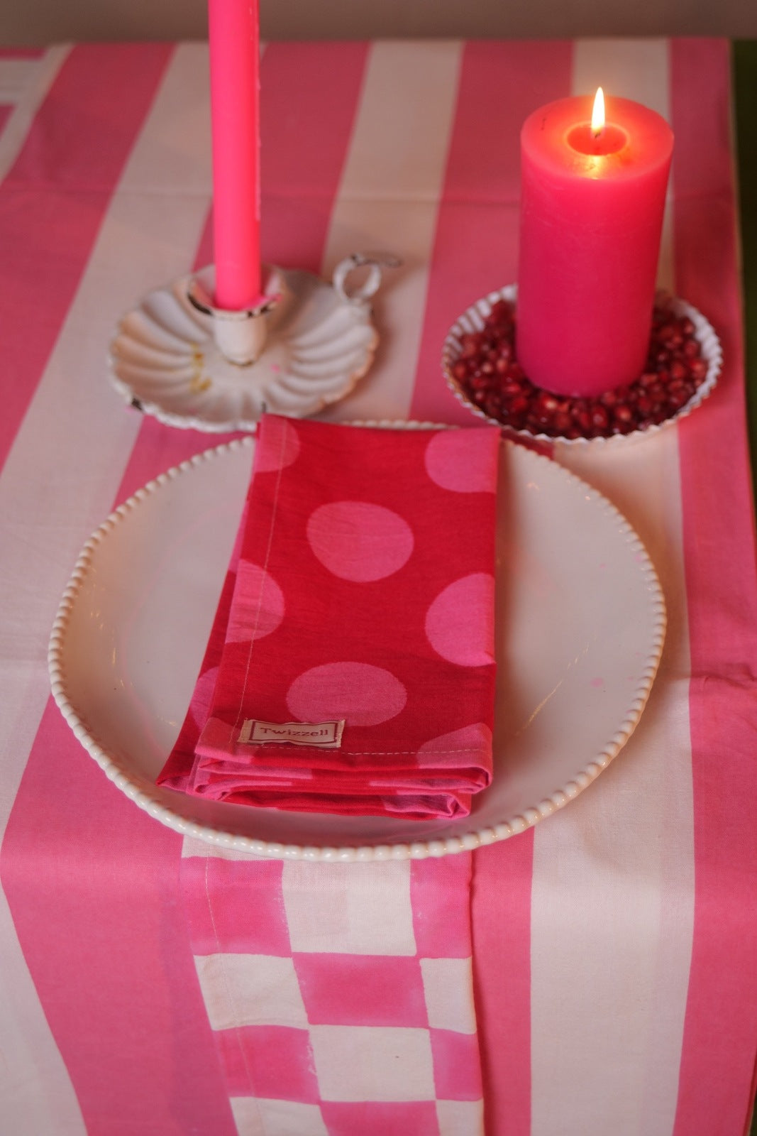 Red &amp; Pink Spot Napkin x 4