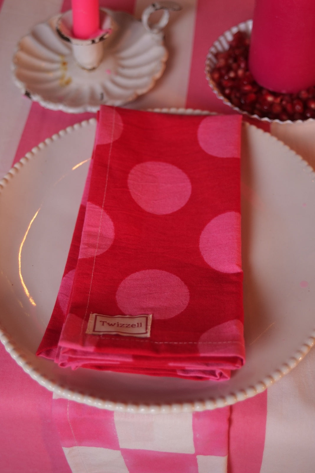 Red &amp; Pink Spot Napkin x 4