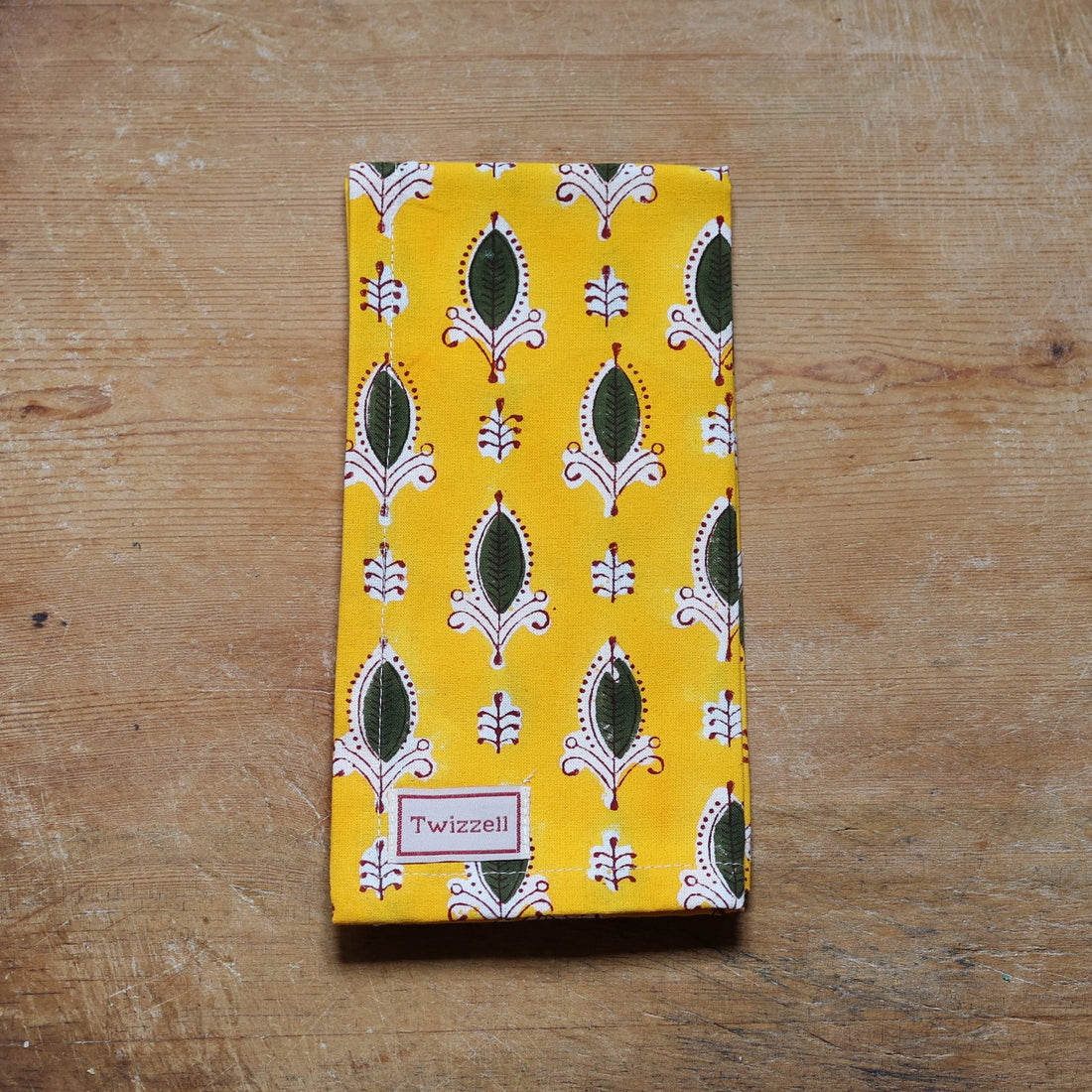 SECONDS Yellow with Green Leaf Napkin x 4